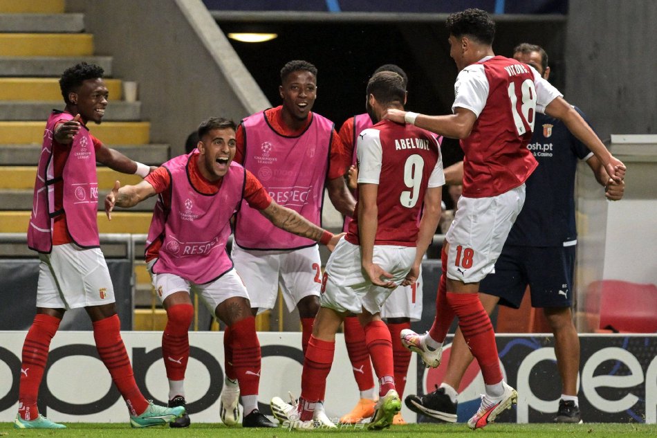 我可以帮你 我可以帮你