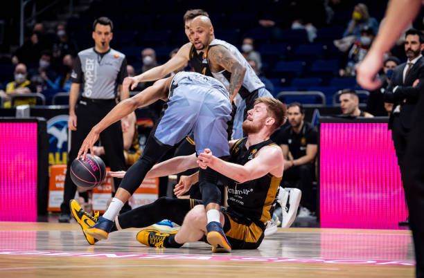 少卷入类似 少卷入类似