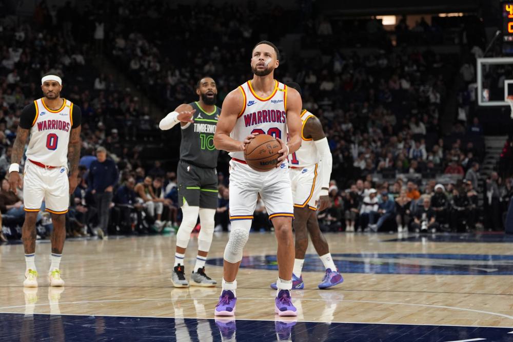 比分胶着 比分胶着